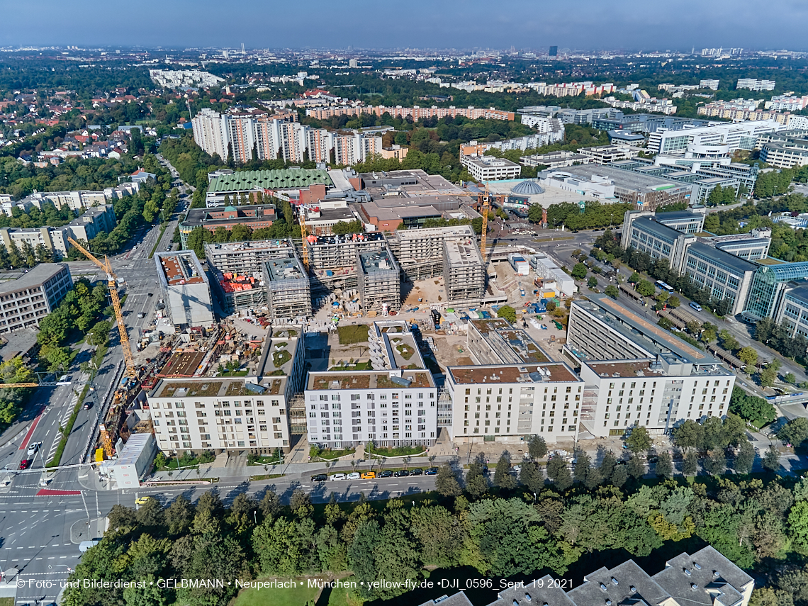 19.09.2021 - Perlach Plaza und Umgebung in Neuperlach 